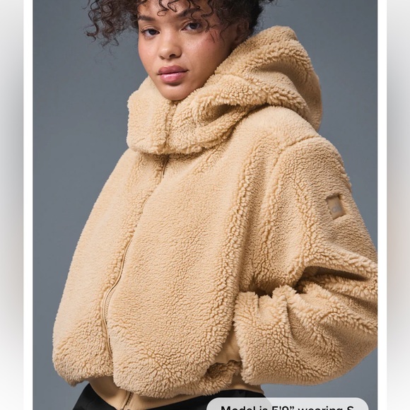 LIKE NEW ALO Foxy Sherpa Jacket Camel size XS
